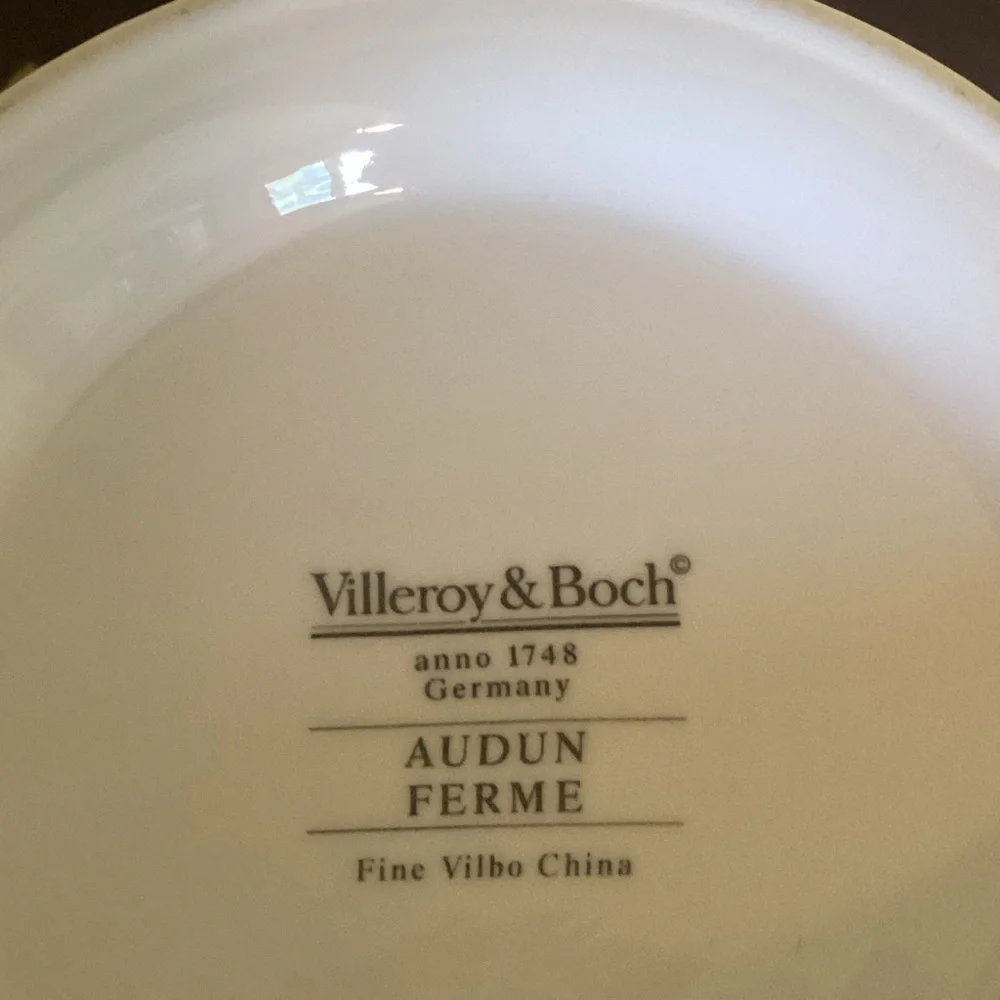 Villeroy & Boch White and Yellow Vase - Picture 3 of 3